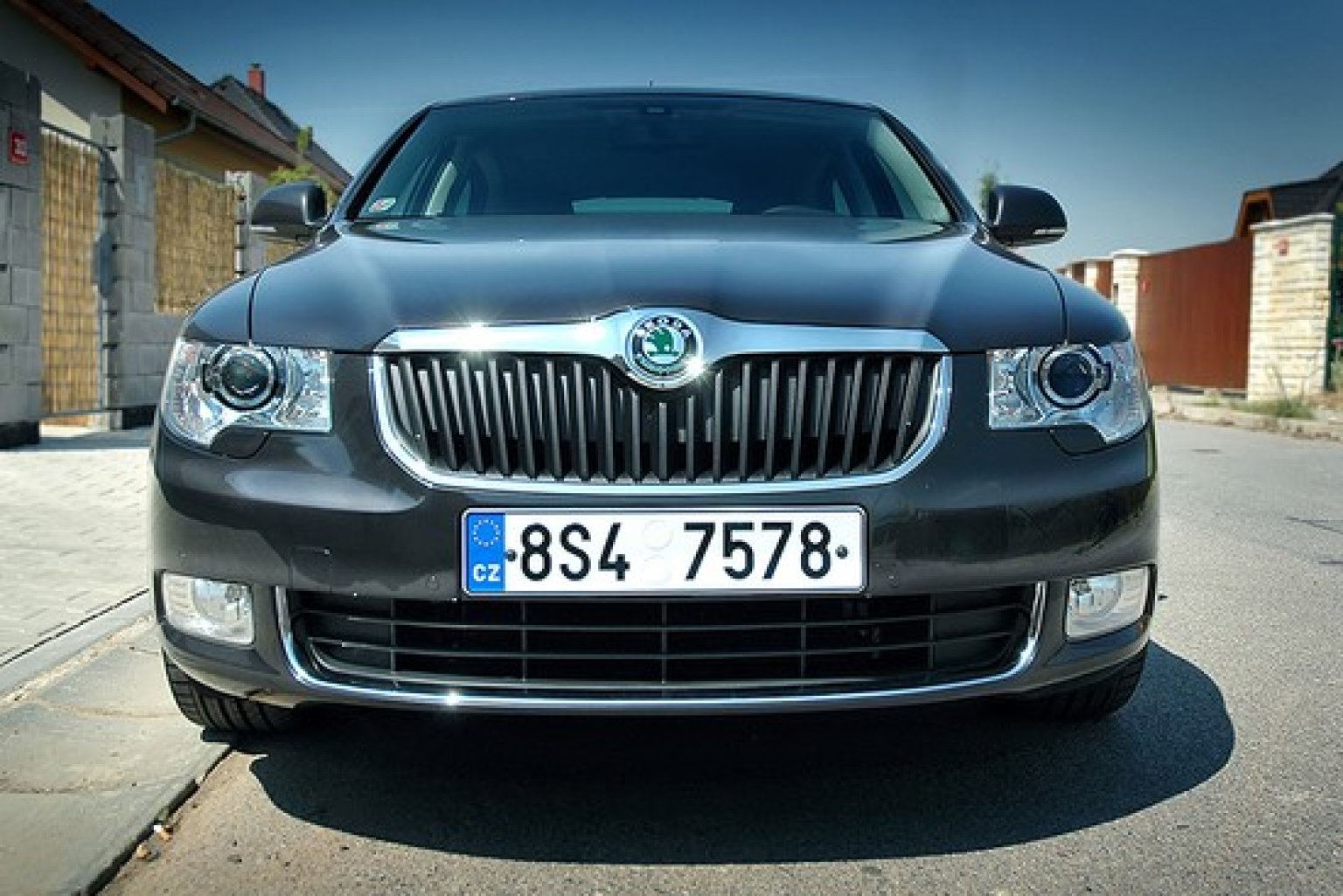 skoda_superb_01__550x367_.jpg