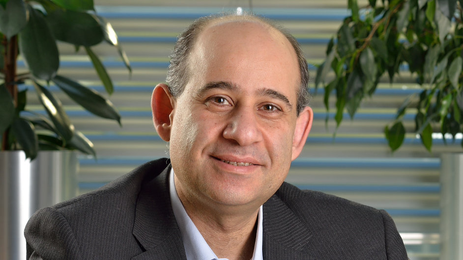 Sherif Samir Tawadros, finann editel spolenosti Xerox R a SR