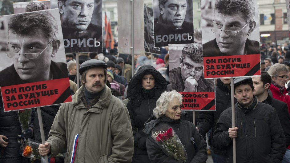 Tisce Moskvan pily uctt zavradnho opozinka Nmcova.