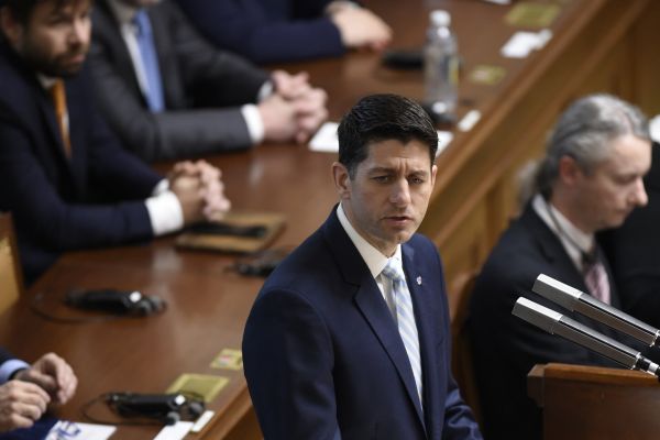 Paul Ryan v �R