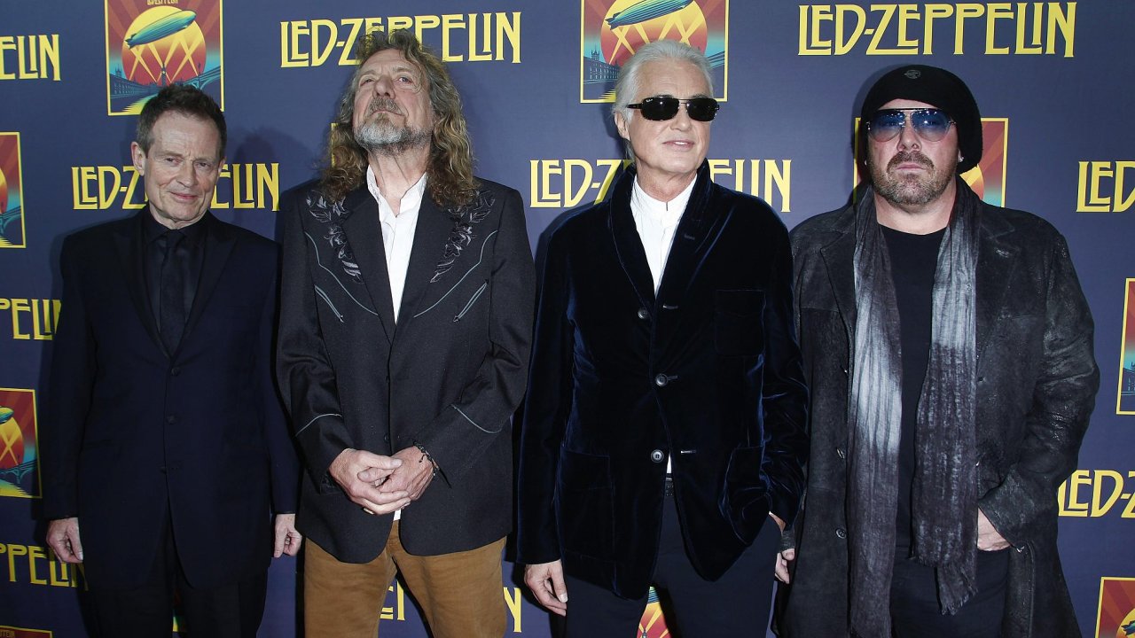 Zleva John Paul Jones, Robert Plant, Jimmy Page a Jason Bonham (syn Johna Bonhama).