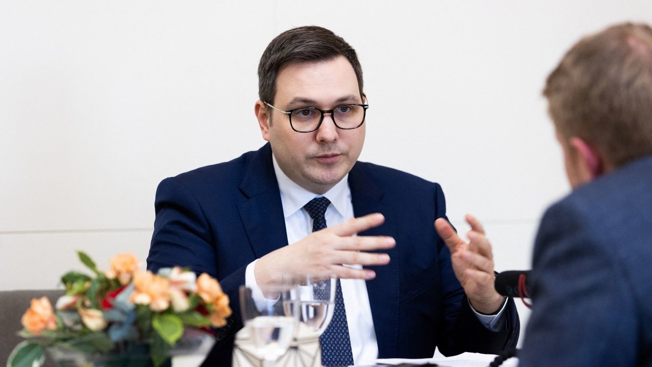 Ministr zahraninch vc Jan Lipavsk bude jako nestrank v letonch snmovnch volbch kandidovat za ODS.