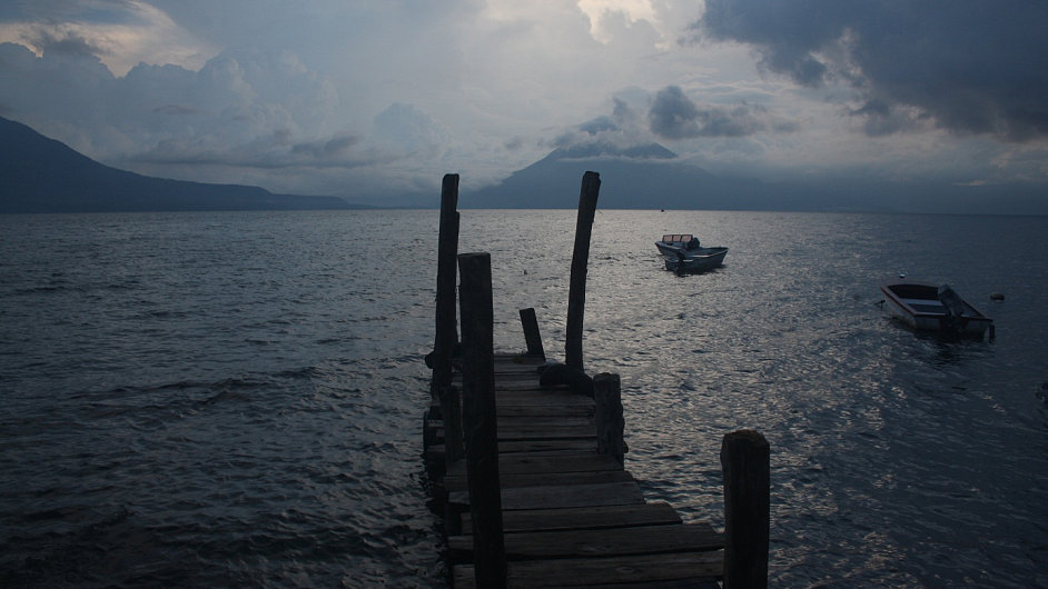 Guatemalsk jezero Atitln