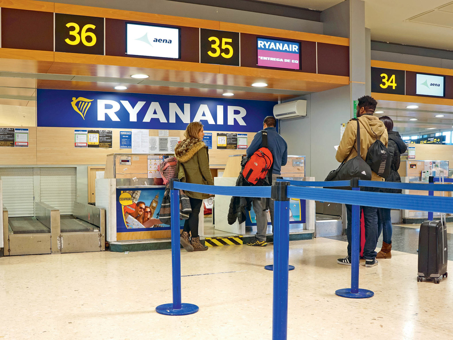 Ryanair bere odbavení jen online a má kritiky (Foto: Rob Wilson) Ryanair bere odbavení jen online a má kritiky