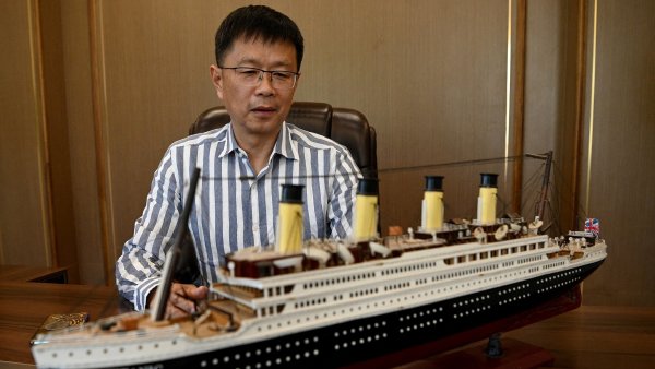 Čínský Titanic šel ke dnu. Replika v reálné velikosti měla být turistickým magnetem, stala se však jedním ze symbolů přehnaných ambicí