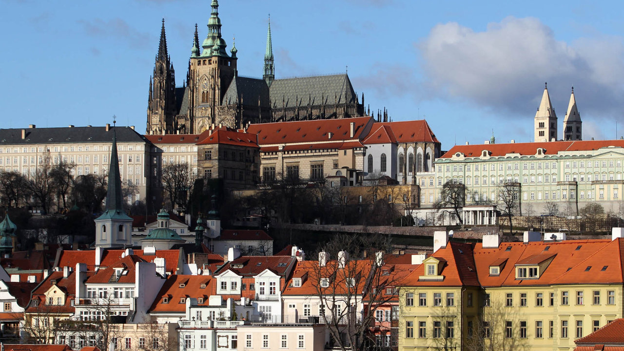 Z poèítaèù pøipojených do sítì Správy Pražského hradu unikla data do zahranièí.