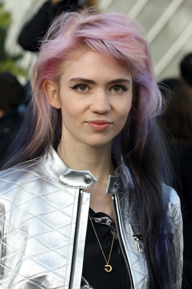 Zpěvačka Grimes