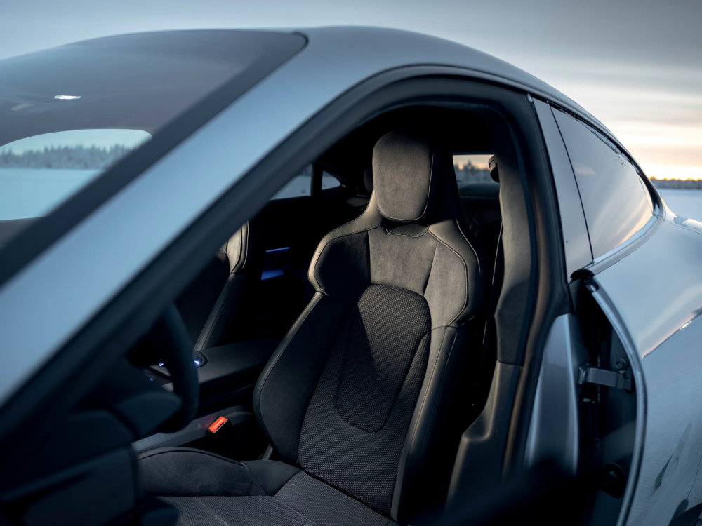 Porsche Taycan 4S