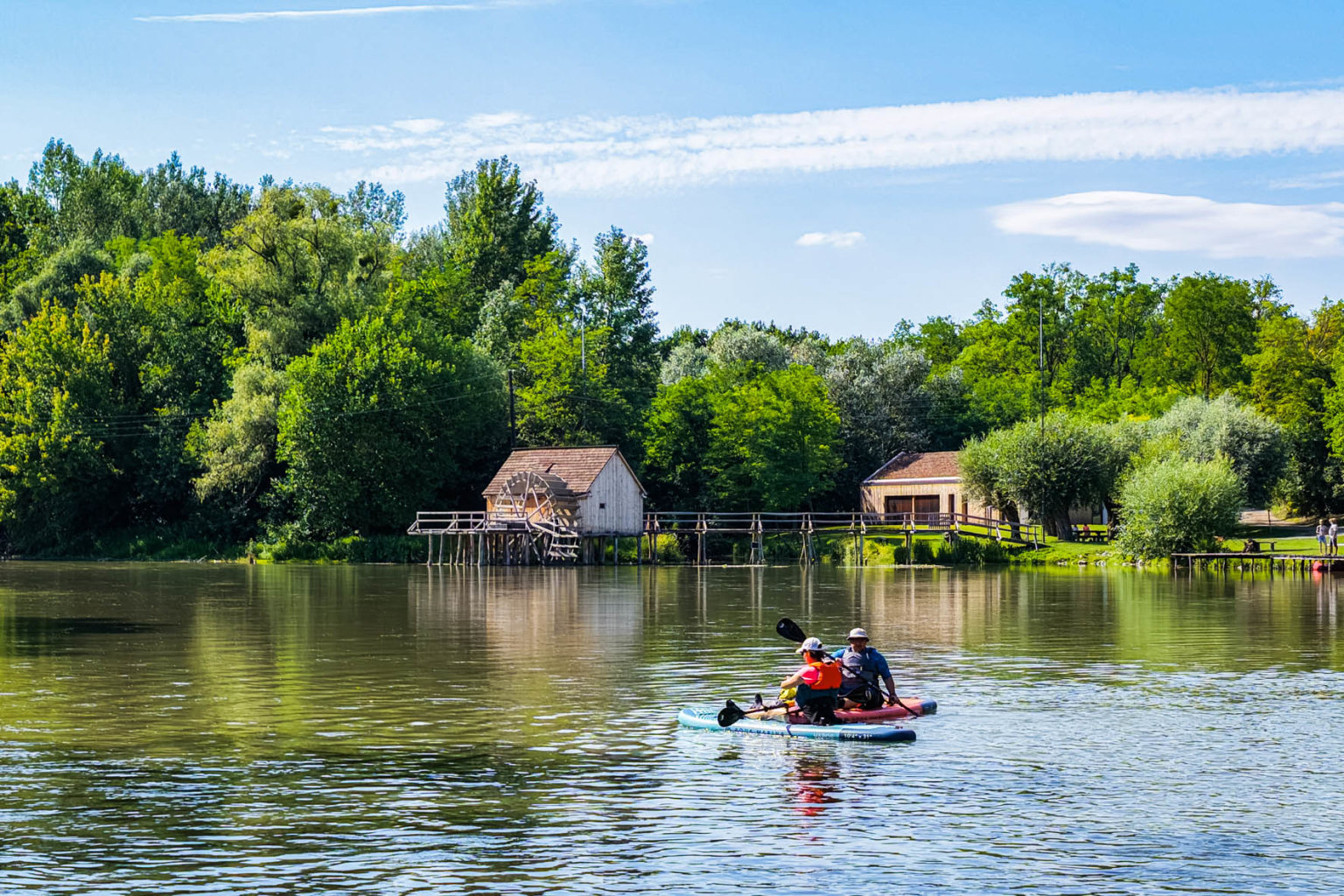 Trnavský kraj je synonymem pro okouzlující krajinu, vodní plochy, vinice i lázně. (Foto: Trnavský kraj zážitkov) Trnavský kraj je synonymem pro okouzlující krajinu, vodní plochy, vinice...
