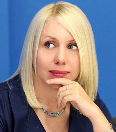 Elena Davlikanova