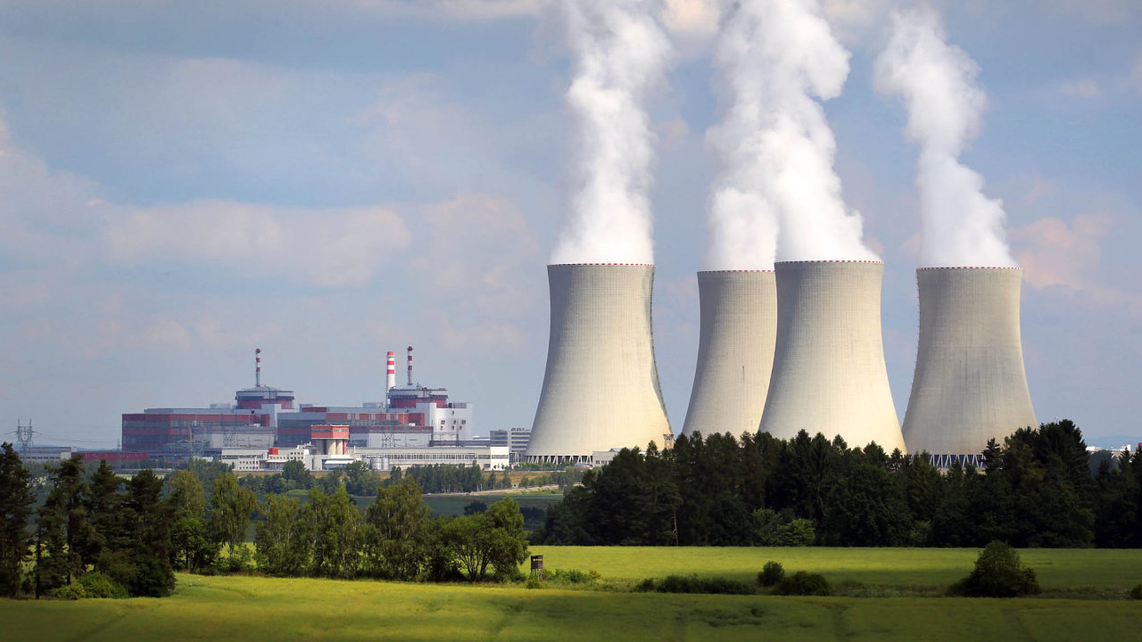 Jaderná elektrárna Temelín byla pùvodnì plánovaná se ètyømi reaktory, zatím byly postaveny pouze dva.