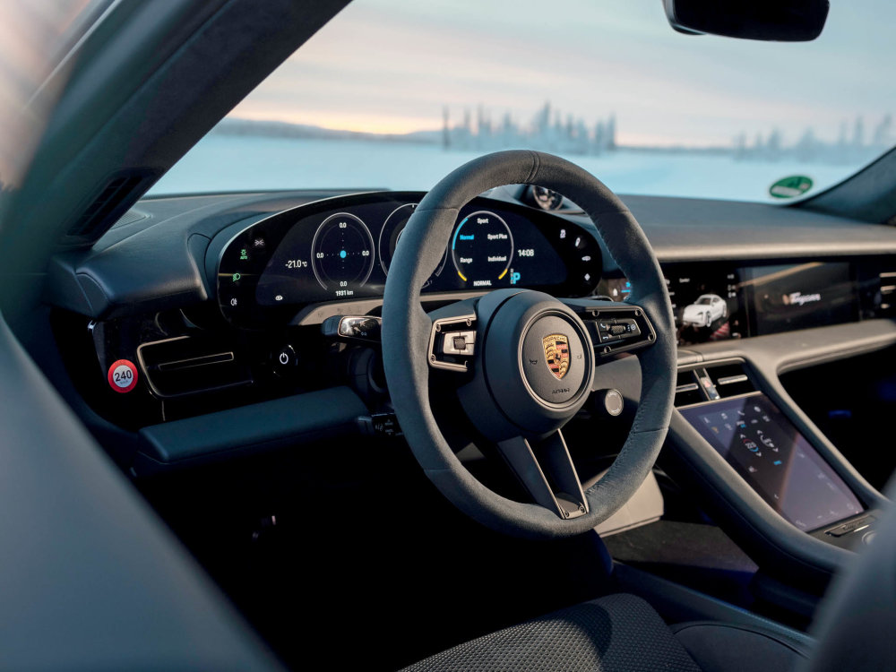 Porsche Taycan 4S