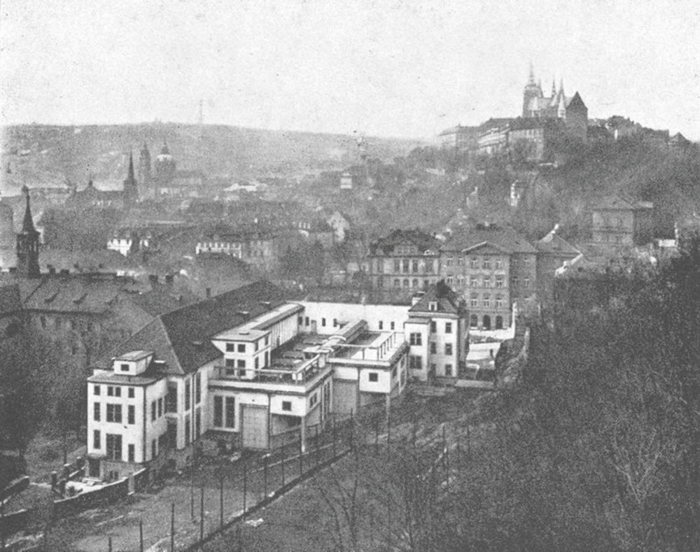 Zengerova trafostanice na historickém snímku