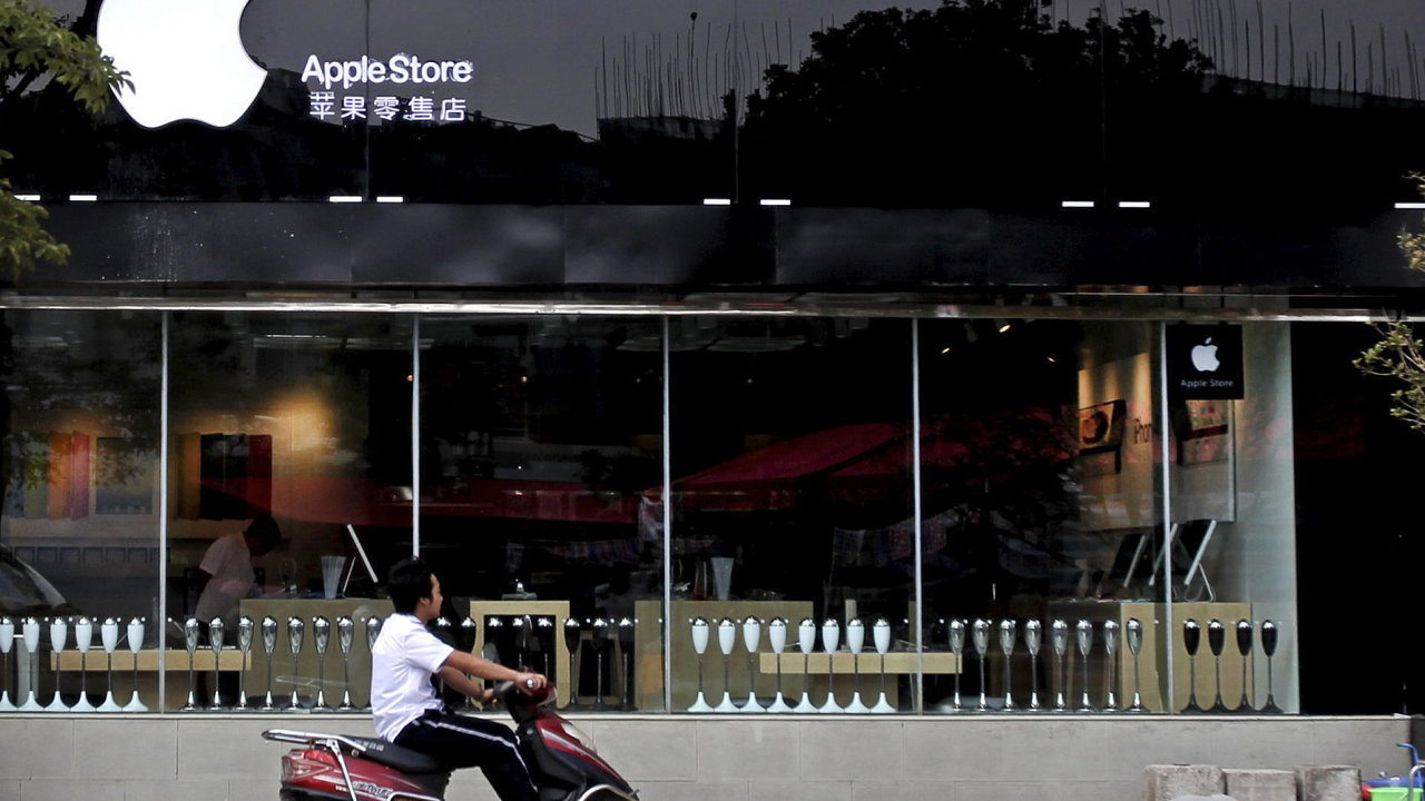 Jeden z falench obchod Apple v nskm mst Kchun-ming.