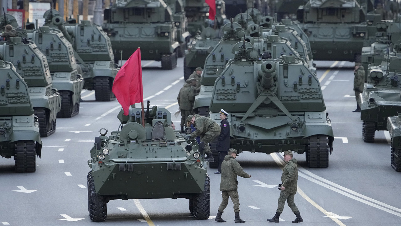 Russian self-propelled artillery vehicles