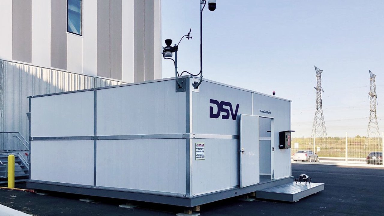 Startovací a pøistávací stanice dronu spoleènosti DSV