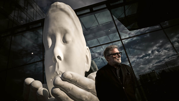 Katal�nsk� um�lec Jaume Plensa