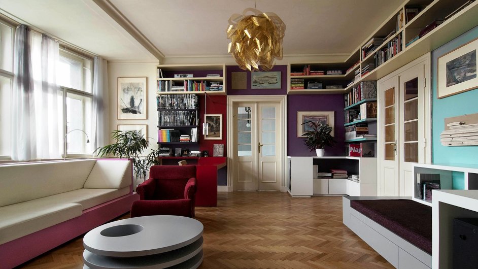 Zrekonstruovan byt na Letn v Praze si navrhl sm jeho majitel, architekt Jakub Fier.