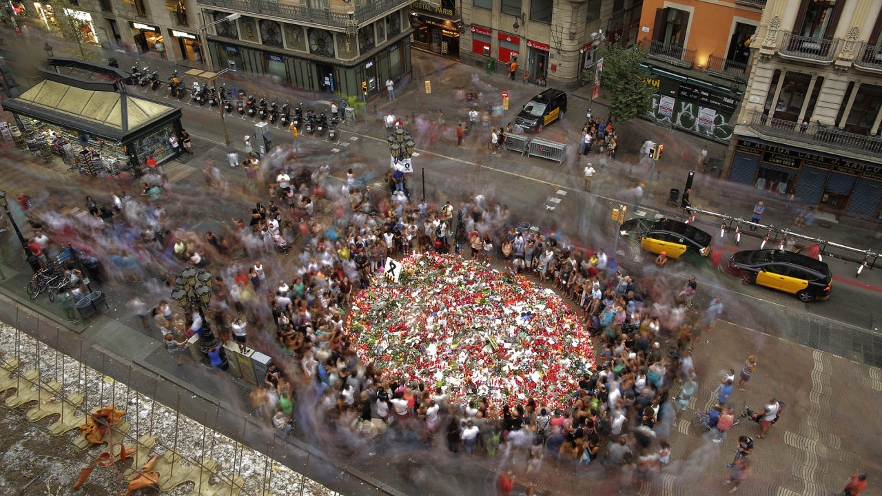 panlsko truchl za obti teroristickho toku v Barcelon.
