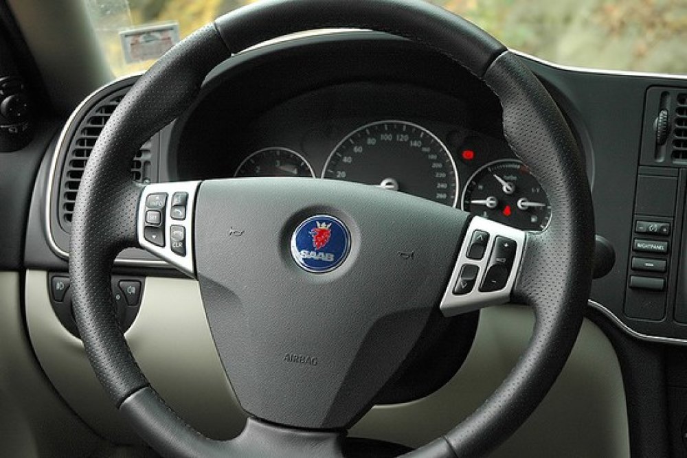 Saab 9-3 Sport Sedan 1.9 TTiDS Saab 9-3 Sport Sedan 1.9 TTiDS