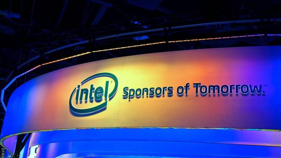 Logo spoleènosti Intel
