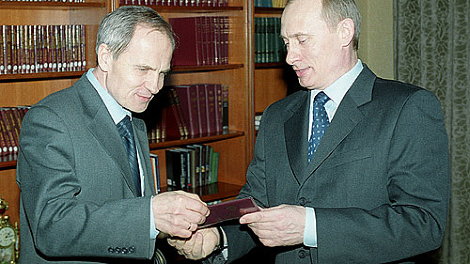 Zorkin s Putinem v roce 2003