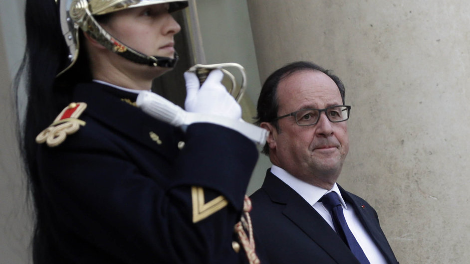 Francouzsk prezident Franois Hollande vyhlsil vlku proti teroru.