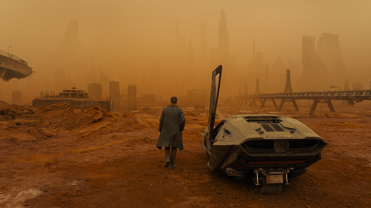Pokraovn sci-fi filmu Blade Runner z roku 1982 od uplynulho tvrtka promtaj tak esk kina.