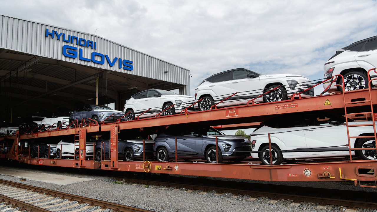 Tov�rna Hyundai v No�ovic�ch