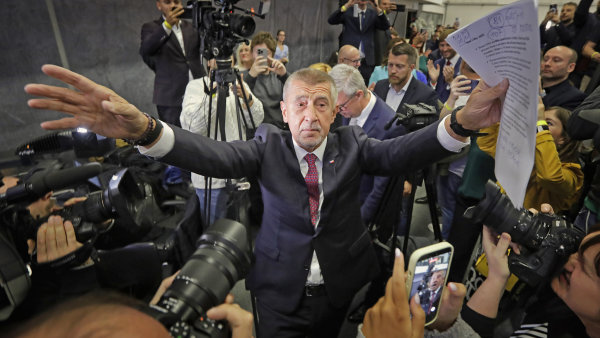 Jde si Andrej Babiš v senátních volbách pro další vítězství?