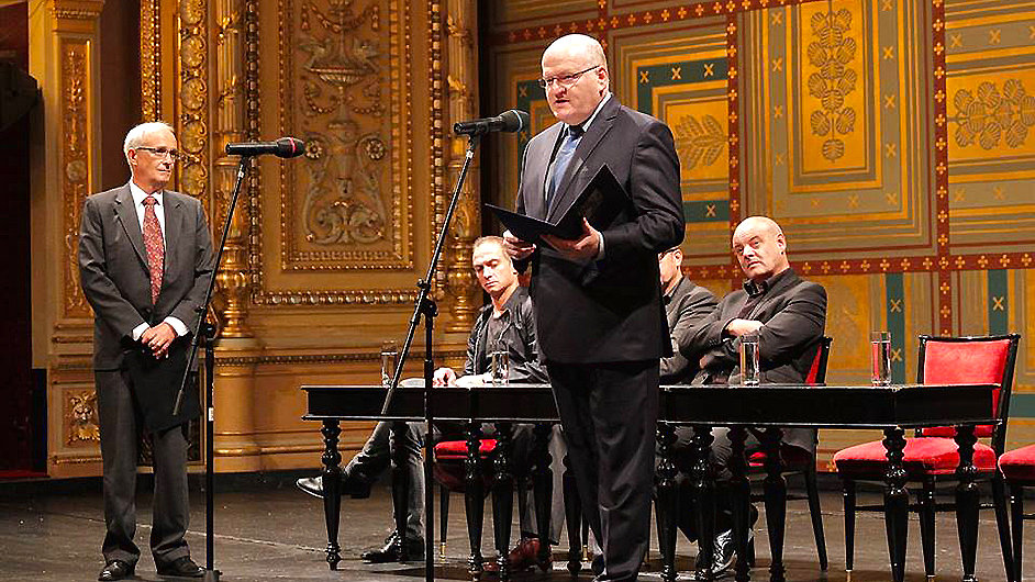 Ministr kultury Daniel Herman na zahjen nynj sezony Nrodnho divadla