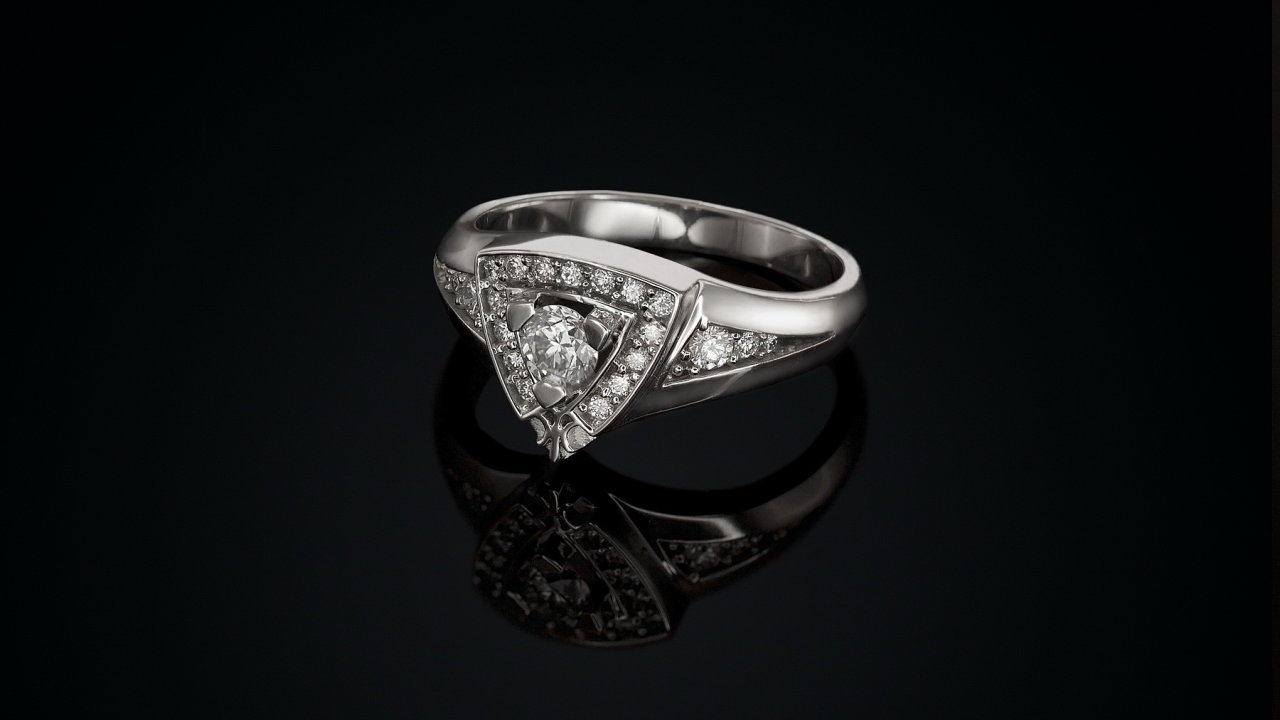 diamantov prsten