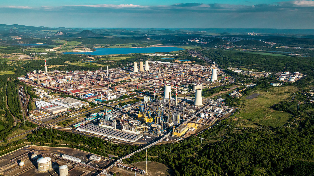Rafinrie spolenosti Orlen Unipetrol v Litvnov.
