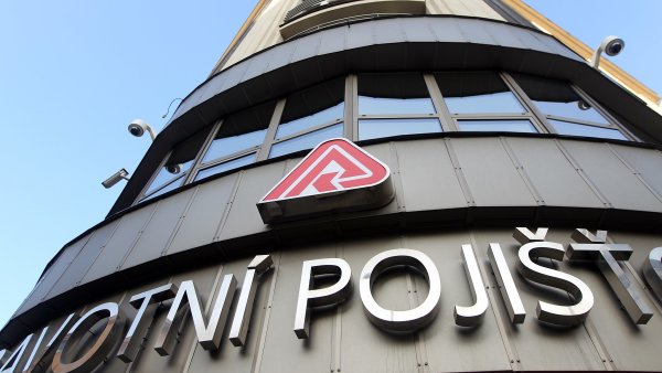 Konec po 13 letech. Kabátka v čele VZP nahradil Duškov