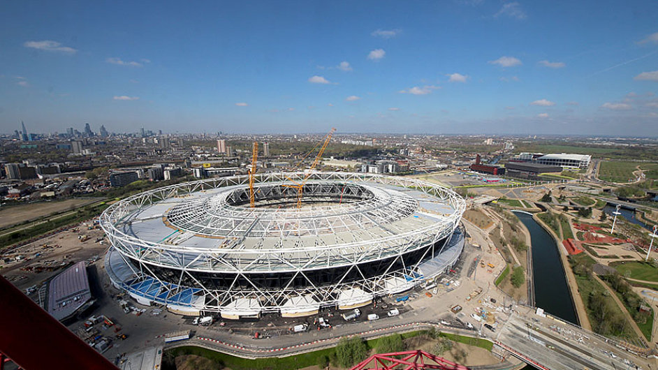 Rekonstrukce olympijskho stadionu v Londn