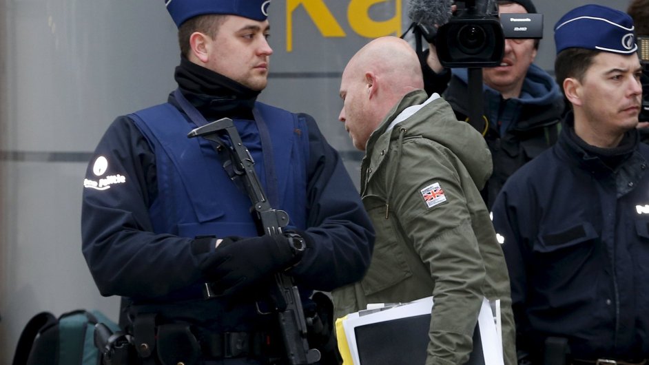 Abdeslamv prvnk Sven Mary opout federln policejn editelstv v Bruselu.