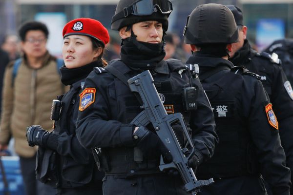 �&iacute;na policie