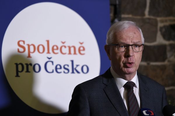 Ji�&iacute; Draho&scaron; zalo�il apolitick&yacute; spolek Spole�n� pro �esko