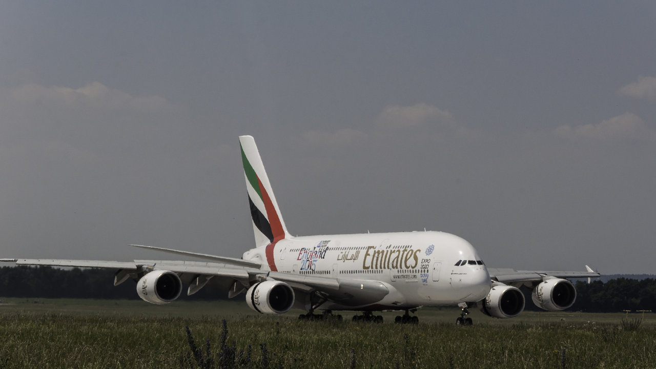 Airbus A380; Emirates