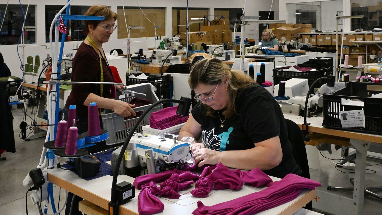 Firm� Lasting ze Sokolova chyb�j� �i�ky.