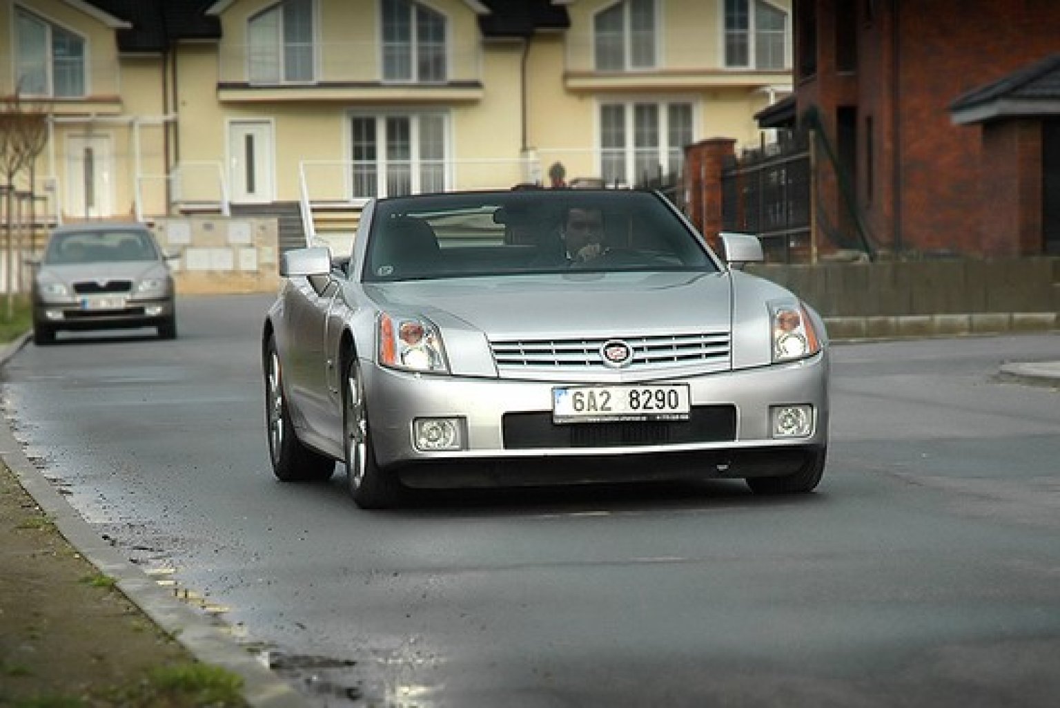 cadillac-xlr-10__550x367_.jpg Cadillac XLR
