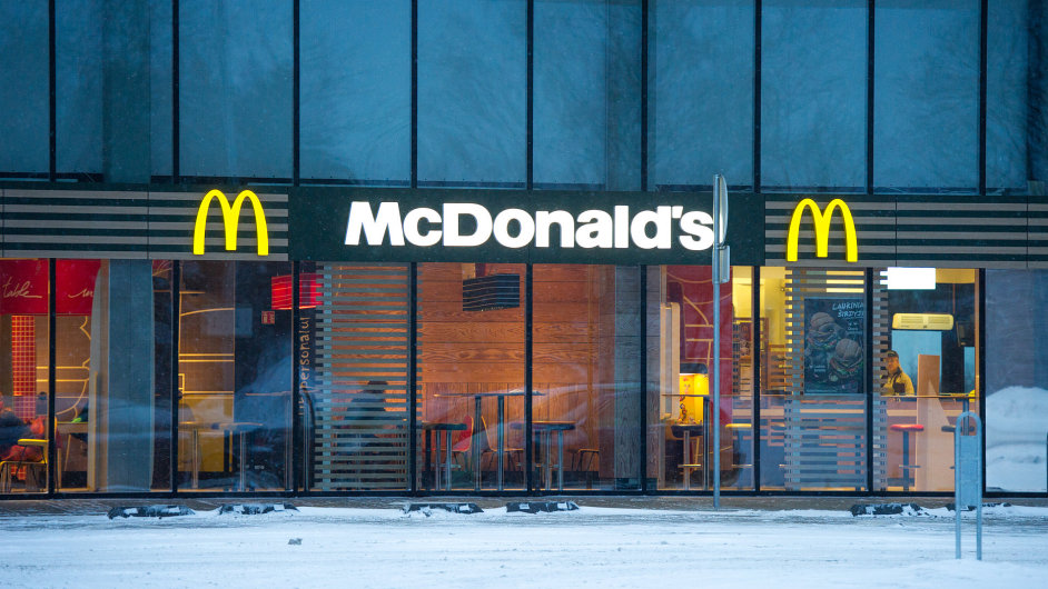 McDonalds zvil trby i zisk, pomohly celodenn sndan.