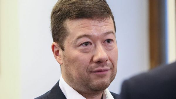 V&yacute;rok o Letech? Moder&aacute;torka DVTV na m� &uacute;to�ila, m�l jsem hore�ku, �&iacute;k&aacute; Okamura