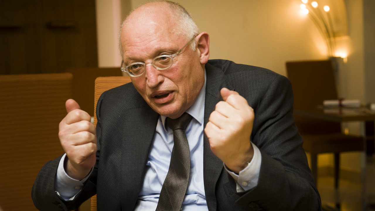 Bval eurokomisa Gnter Verheugen