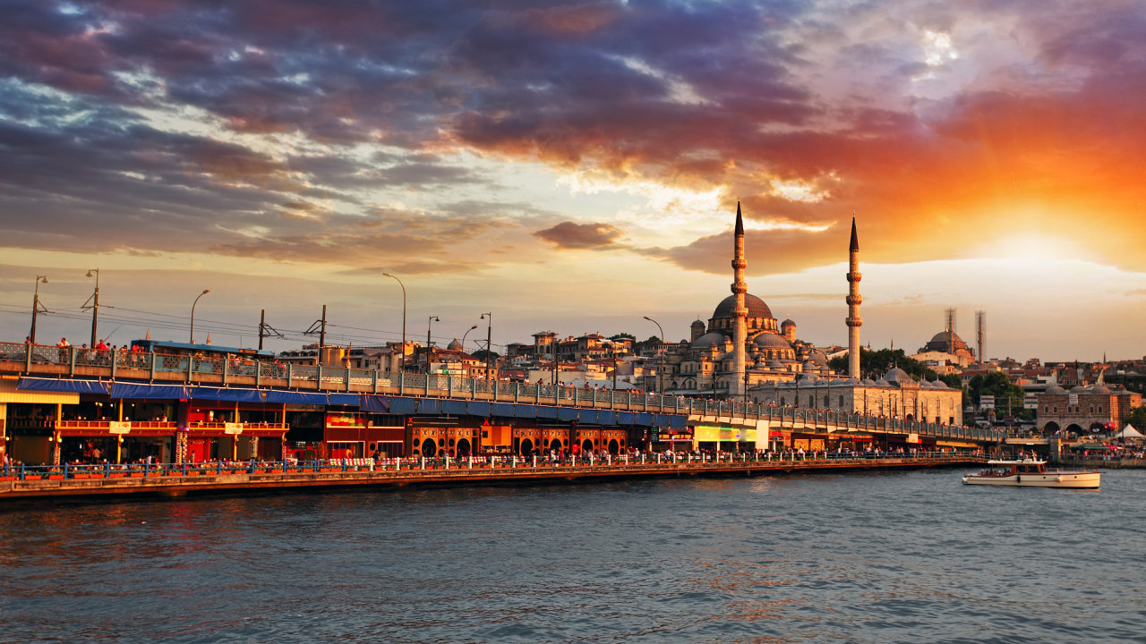 Bez proudu je i nejvt tureck msto Istanbul (ilustran foto).