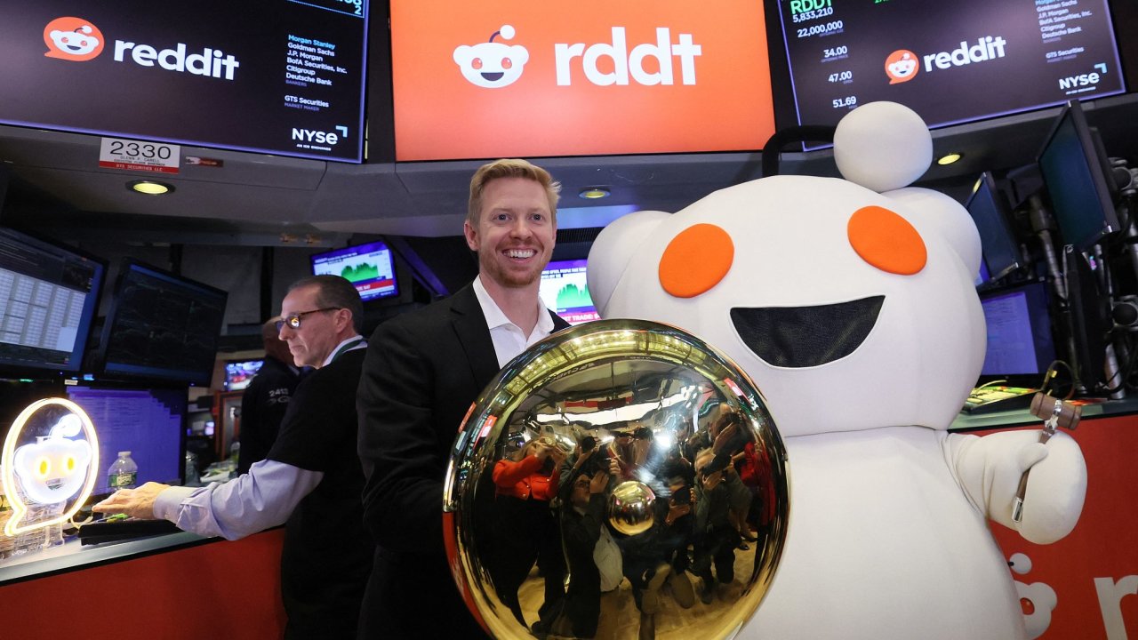 Zakladatel a f Redditu Steve Huffman pi spnm vstupu firmy na newyorskou burzu.