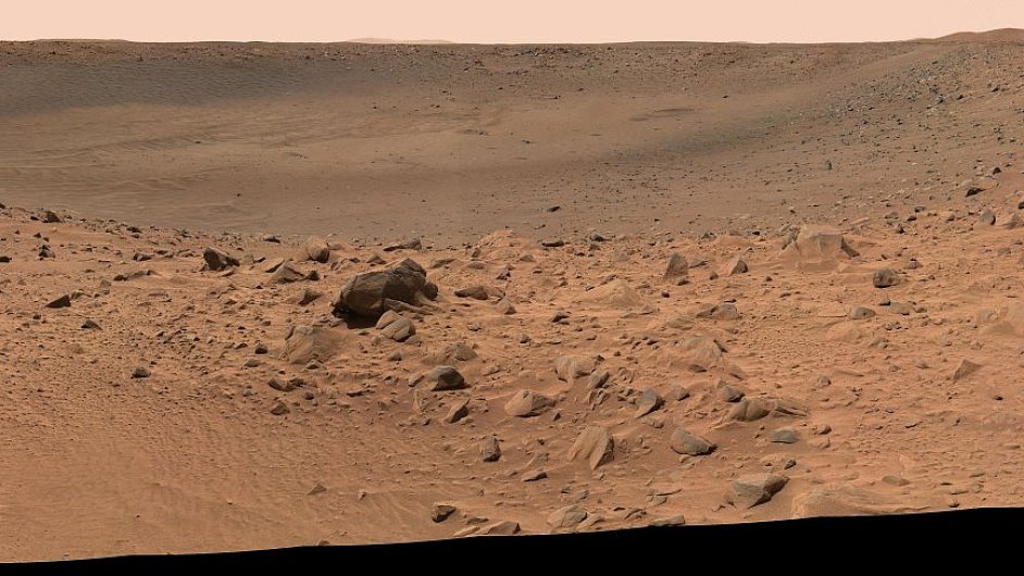 Povrch Marsu v panoramatickch obrzcch
