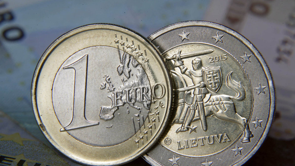 S rytem do Evropy: Na litevskch euromincch je sttn znak neboli Vytis -tonk. Emblm ryte pouvala litevsk knata od 14. stolet a byl raen i na mince.