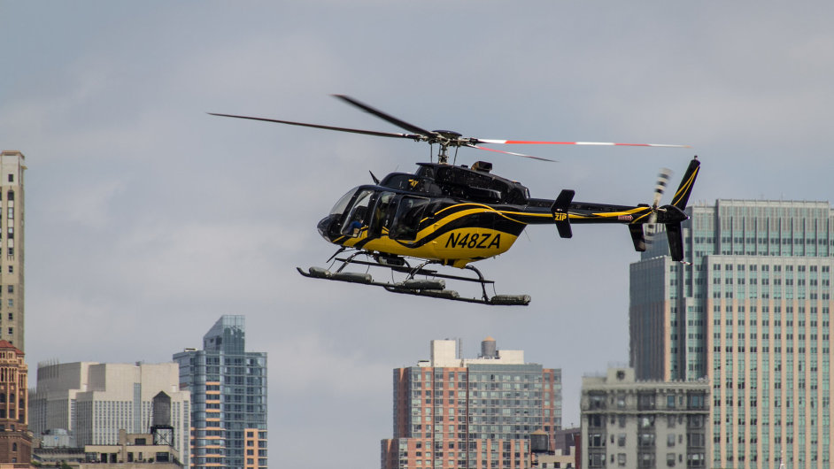 Bohat obyvatel New Yorku si mohou pes smartphone objednat helikoptru - Ilustran foto.