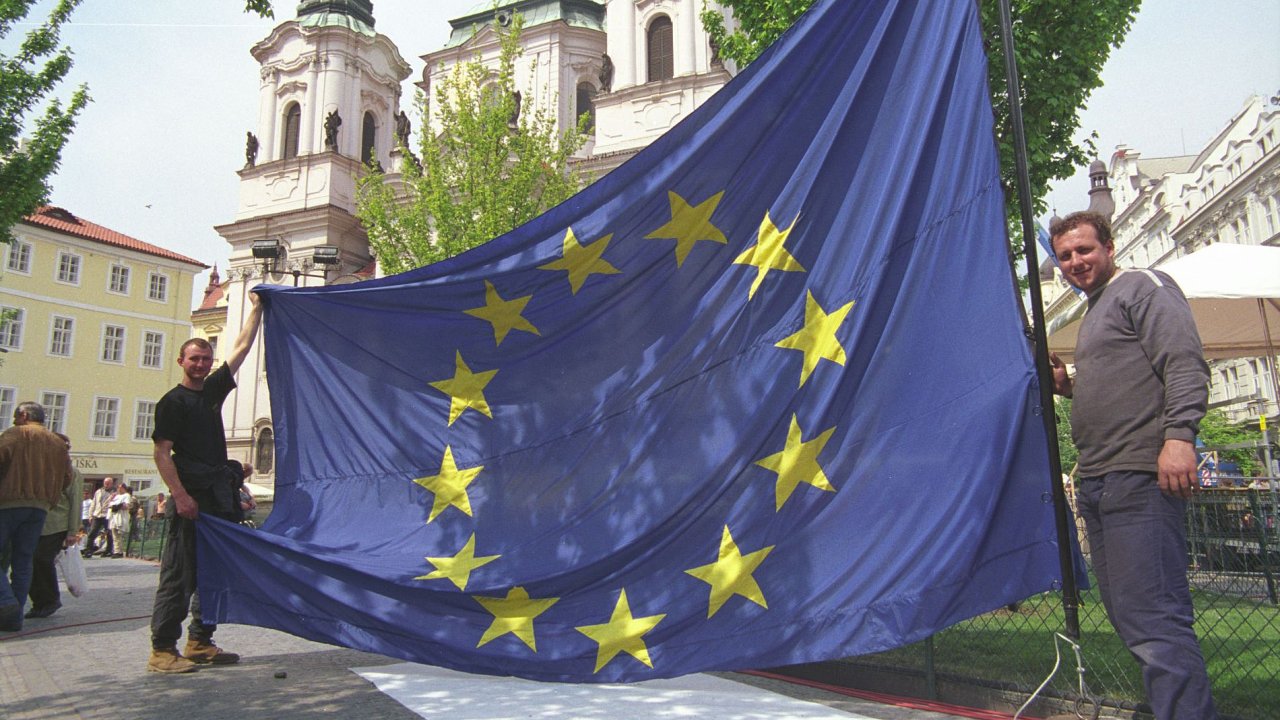 Protest proti EU v Praze